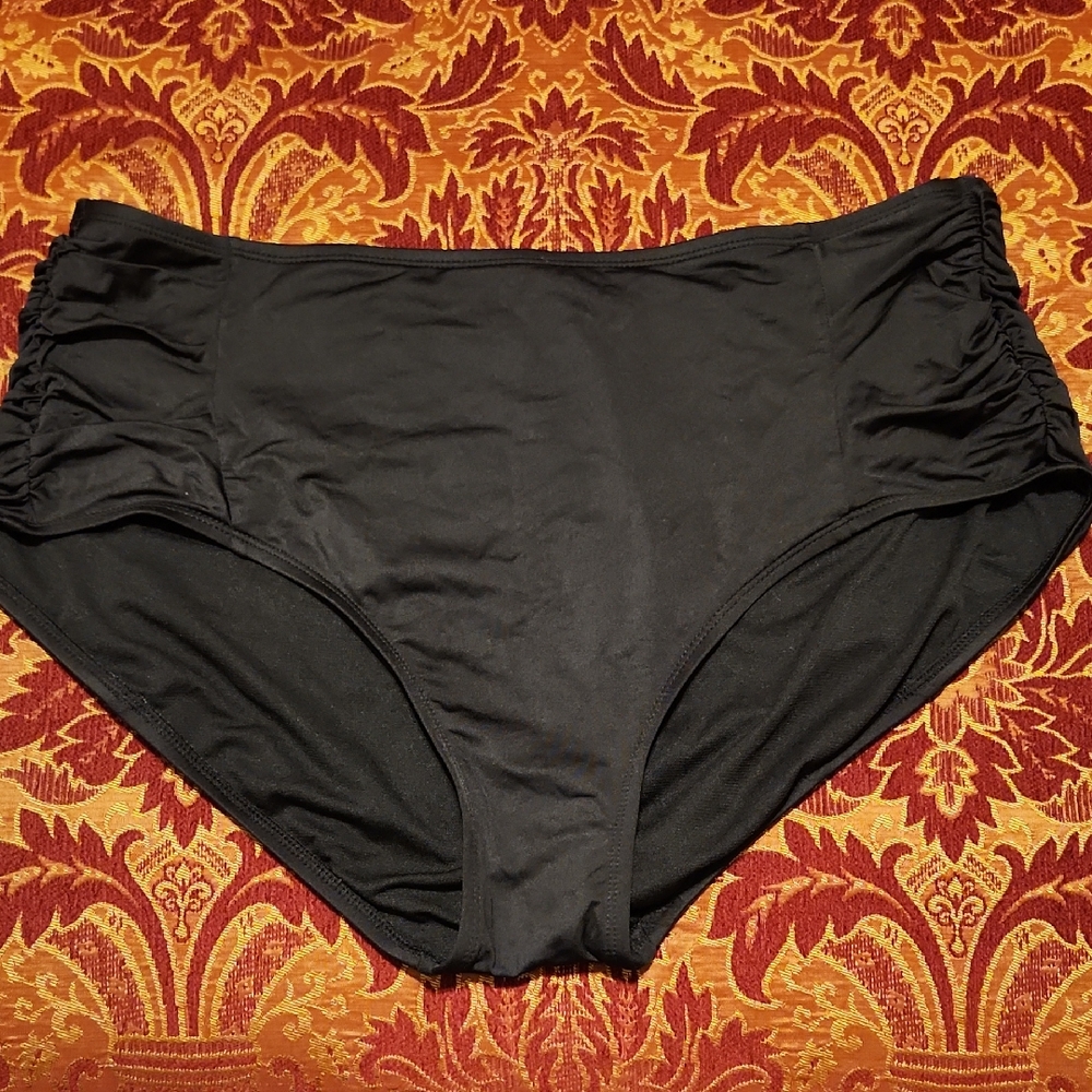 Kona Sol Black Ruched Swimsuit Bottom, XL, Like New